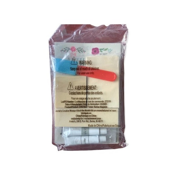 Annie’s Flower Market Magnets Craft Kit - Picture 2 of 2